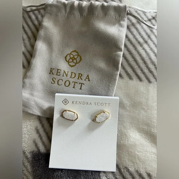 Kendra Scott Earrings - Picture 2 of 2